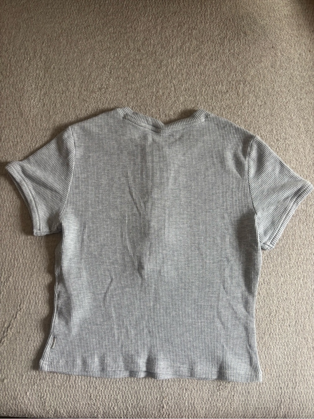 Vuori Short-Sleeve Ribbed Henley Top - Light Gray - Picture 2 of 4